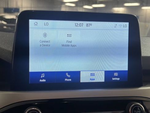 Used 2022 Ford Escape SE w/ SE Sport Appearance Package FWD image 5