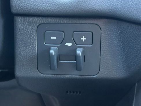 New 2026 Toyota Tundra Limited AWD/4WD image 32