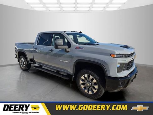 Used 2024 Chevrolet Silverado 2500 Custom w/ Custom Value Package AWD/4WD image 1