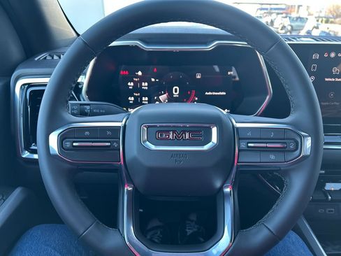 New 2026 GMC Canyon Elevation w/ LPO, Black Badging Package image 18