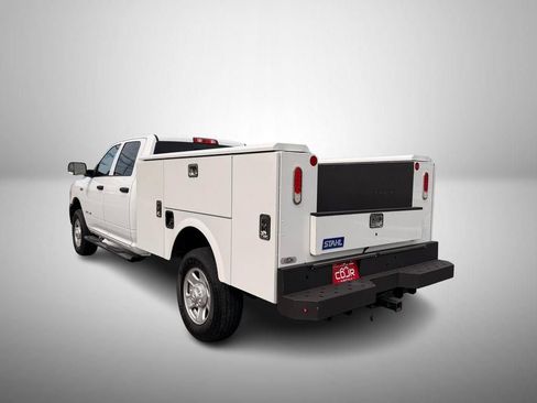 Used 2022 RAM 3500 Tradesman AWD/4WD image 3