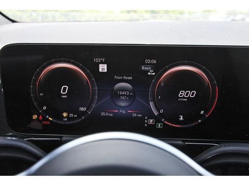 Used 2023 Mercedes-Benz GLA 250 image 17