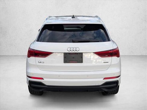 Certified 2025 Audi Q3 2.0T Premium w/ Convenience Package image 6