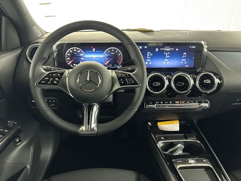 Certified 2026 Mercedes-Benz GLA 250 image 26