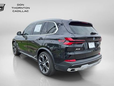 Used 2024 BMW X5 xDrive40i w/ Premium Package AWD/4WD image 3