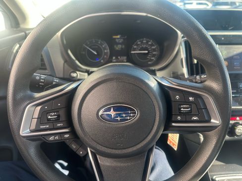 Used 2020 Subaru Impreza 2.0i Premium image 9