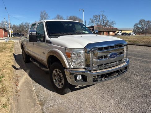 Used 2014 Ford F250 King Ranch w/ King Ranch w/Chrome Package image 5