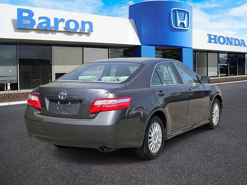 Used 2009 Toyota Camry FWD image 5