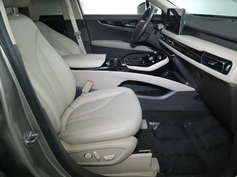 Certified 2023 Lincoln Nautilus AWD w/ Premium Package image 34