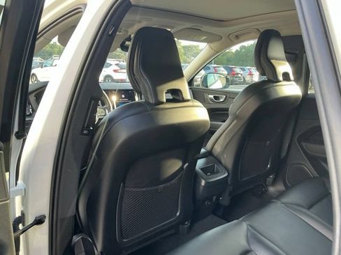 Certified 2024 Volvo XC60 B5 Core w/ Protection Package Premier AWD/4WD image 22