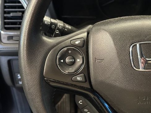 Used 2019 Honda HR-V EX-L image 10