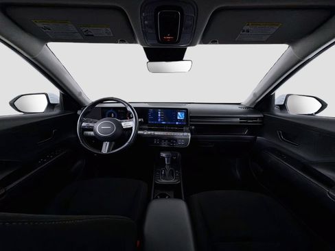 Used 2025 Hyundai Kona SEL AWD/4WD image 9