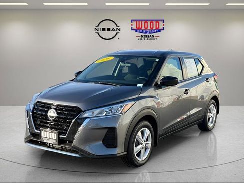 Certified 2025 Nissan Kicks Play S image 2