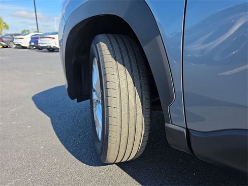 Used 2023 Toyota Corolla Cross LE image 37