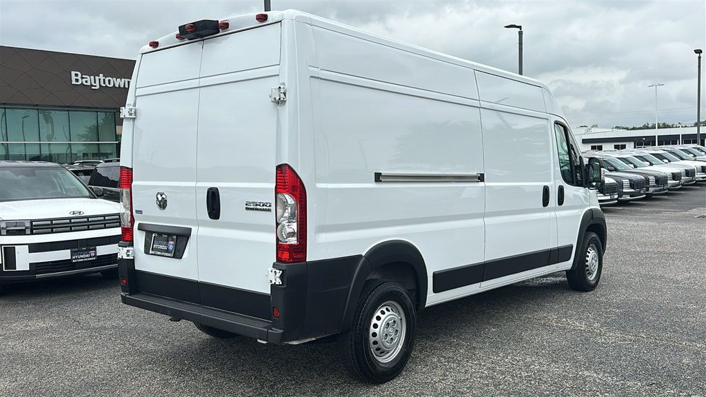 Used 2026 RAM ProMaster 2500 w/ Convenience Group FWD image 14