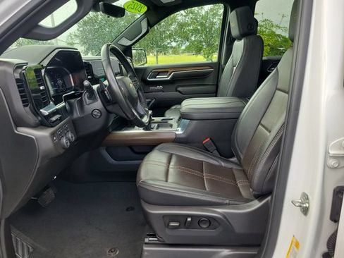 Used 2025 Chevrolet Silverado 1500 High Country w/ High Country Premium Package AWD/4WD image 21