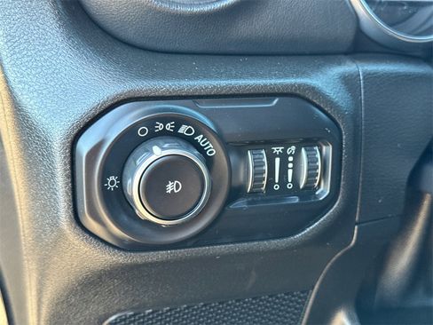 Used 2020 Jeep Wrangler Unlimited Sahara w/ Dual Top Group image 26