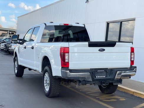 Used 2021 Ford F250 XLT w/ FX4 Off-Road Package image 5