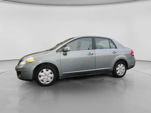 Used 2009 Nissan Versa 1.8 S FWD image 3