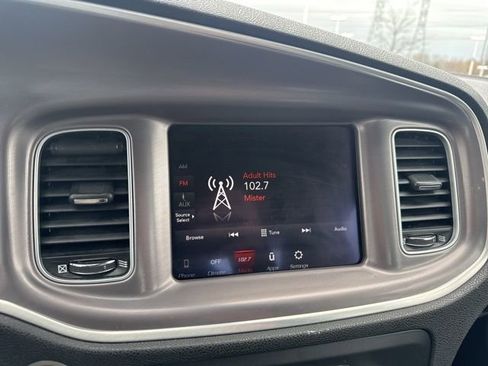 Used 2022 Dodge Charger SXT image 21