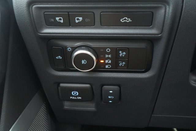 Used 2023 Ford F150 Platinum w/ Equipment Group 701A High AWD/4WD image 15