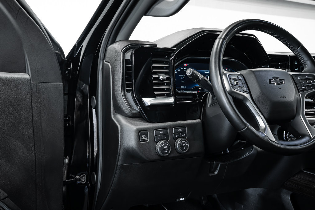 Used 2025 Chevrolet Silverado 1500 RST w/ Protection Package AWD/4WD image 20