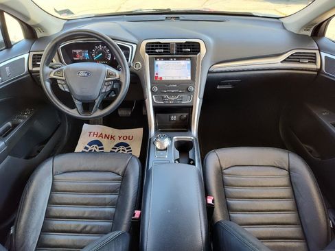 Used 2019 Ford Fusion SE FWD image 20