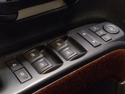 Used 2017 GMC Sierra 1500 SLT w/ SLT Premium Package image 27