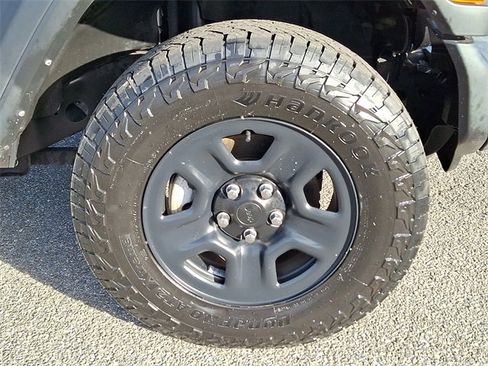 Used 2021 Jeep Wrangler Unlimited Sport image 8