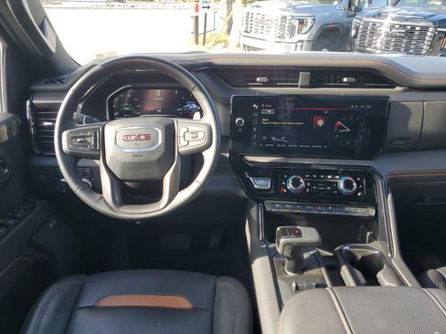 Used 2024 GMC Sierra 1500 AT4 w/ Technology Package image 17