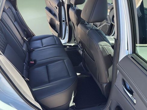 New 2026 Nissan Murano Platinum AWD/4WD image 16