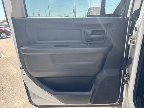 Used 2016 RAM 2500 Tradesman w/ Chrome Appearance Group AWD/4WD image 11
