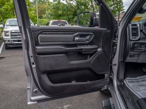 Used 2022 RAM 1500 Big Horn AWD/4WD image 12