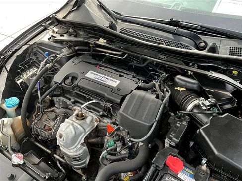 Used 2015 Honda Accord Sport image 29