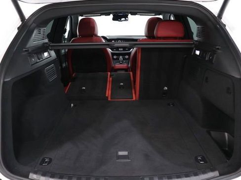 Used 2023 Alfa Romeo Stelvio Veloce AWD/4WD image 30