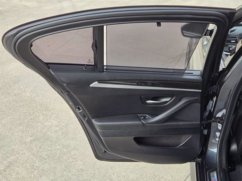 Used 2013 BMW M5 RWD image 17