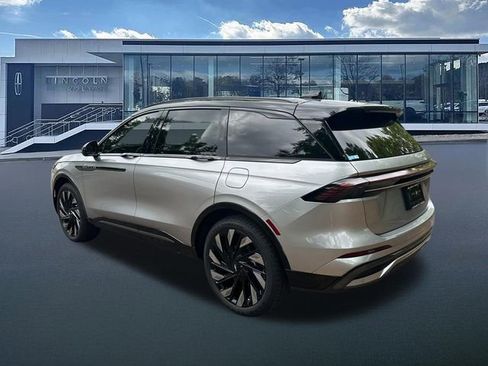 New 2026 Lincoln Nautilus Reserve AWD/4WD image 5