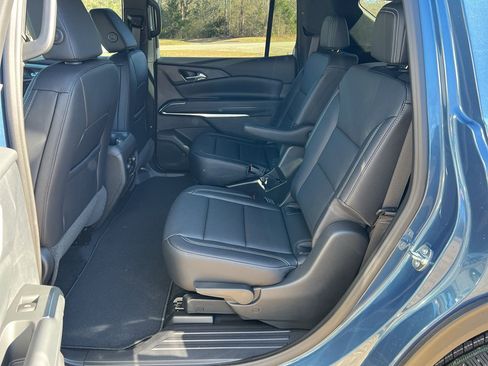 New 2026 Chevrolet Traverse LT w/ Midnight/Sport Edition image 19