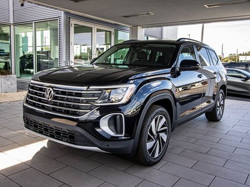 New 2026 Volkswagen Atlas SE image 11