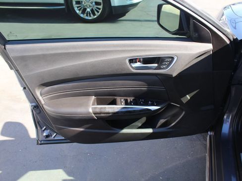 Used 2018 Acura TLX V6 w/ Technology Package FWD image 14