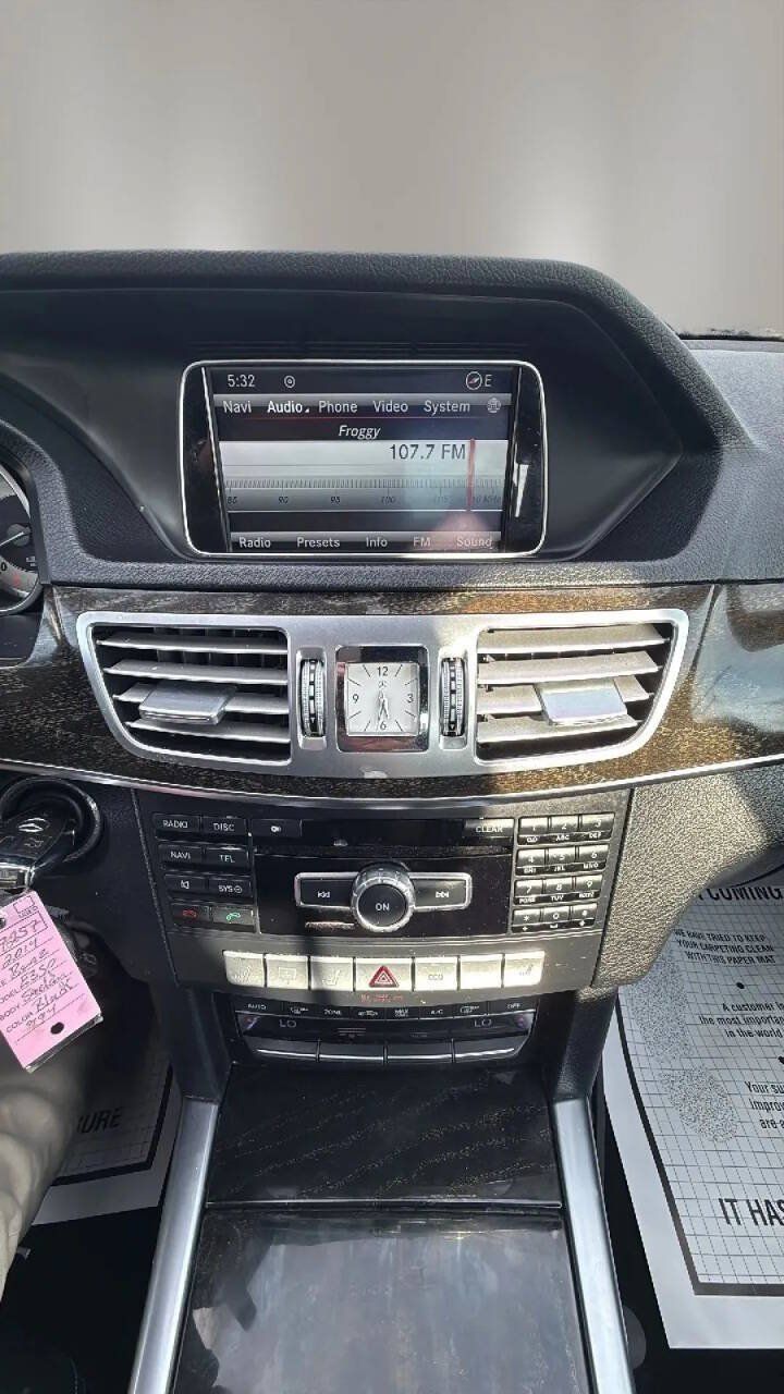 Used 2014 Mercedes-Benz E 350 4MATIC Sedan image 16