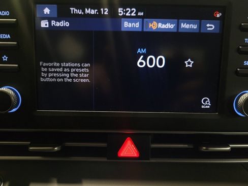 Used 2023 Hyundai Elantra SEL FWD image 25