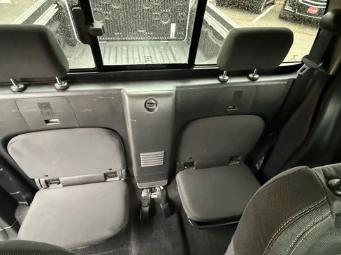 Used 2023 Nissan Frontier SV w/ SV Convenience Package image 32