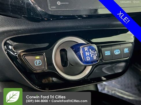 Used 2021 Toyota Prius Prime XLE FWD image 10
