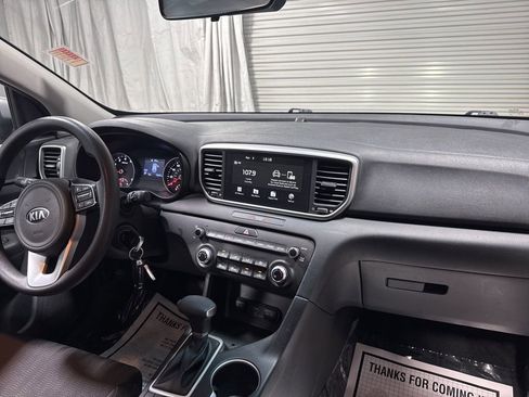 Used 2022 Kia Sportage LX FWD image 13