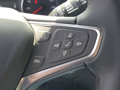 Used 2024 Chevrolet Equinox LT FWD image 10