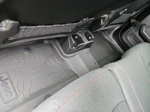 New 2025 Jeep Wrangler Unlimited Rubicon w/ XTREMEE 35" Tire Package image 8