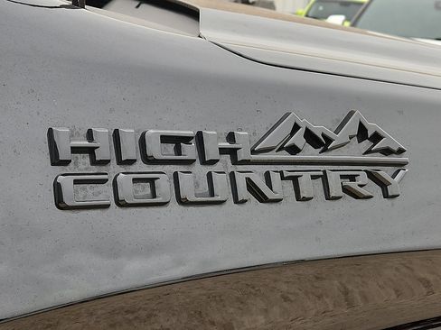 Used 2024 Chevrolet Silverado 1500 High Country w/ Midnight Edition image 8