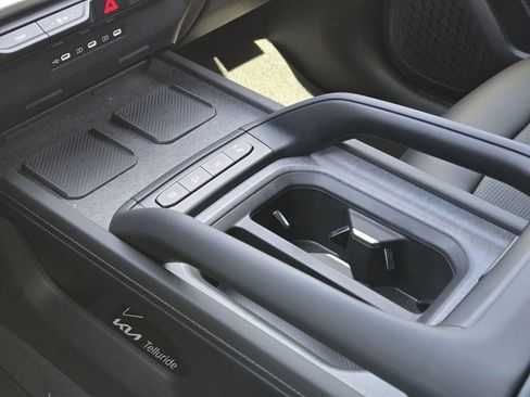 New 2027 Kia Telluride S image 15