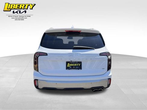 Used 2024 Kia Telluride EX AWD/4WD image 6